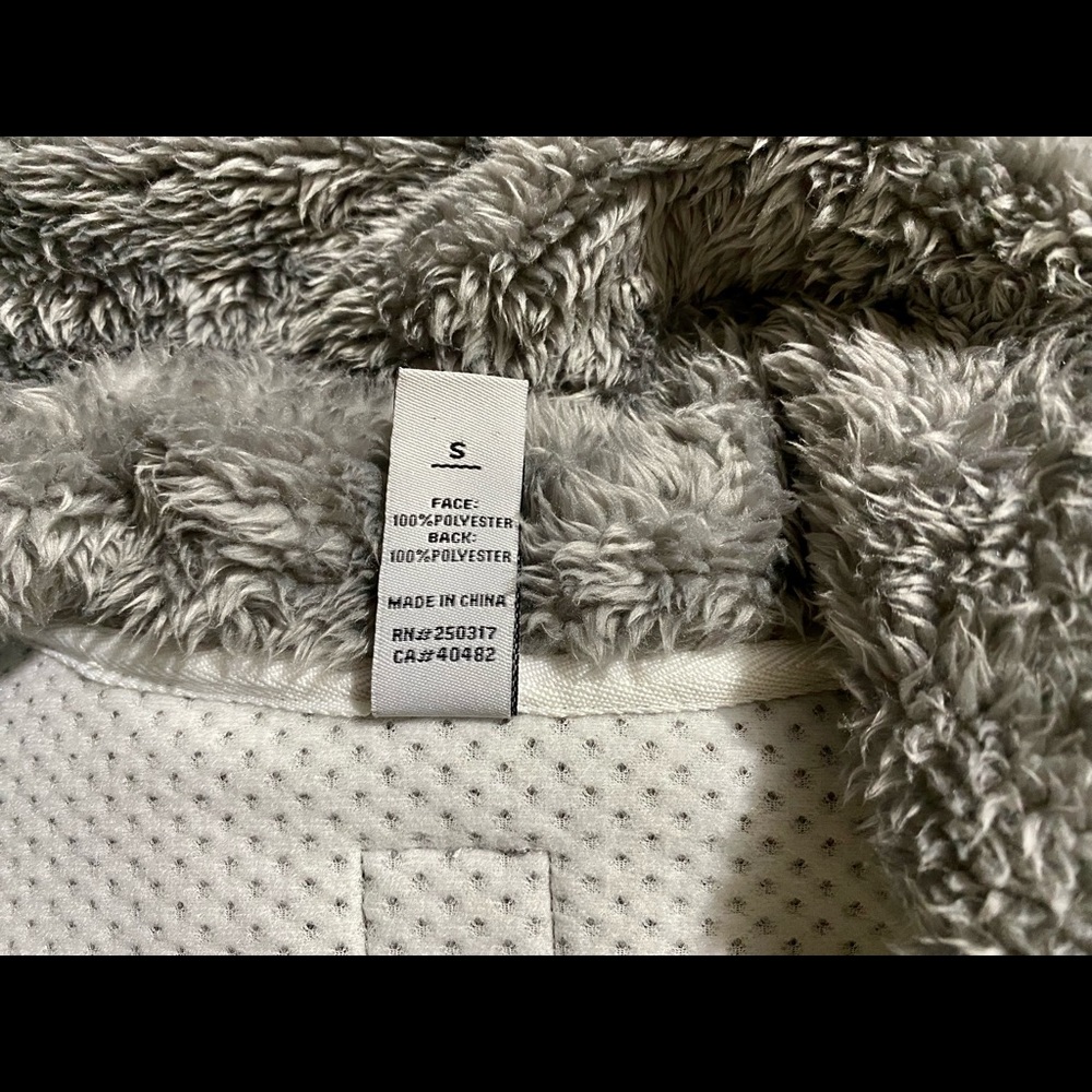 NWOT Varley Duray Sherpa Pullover Grey Small - Picture 9 of 13